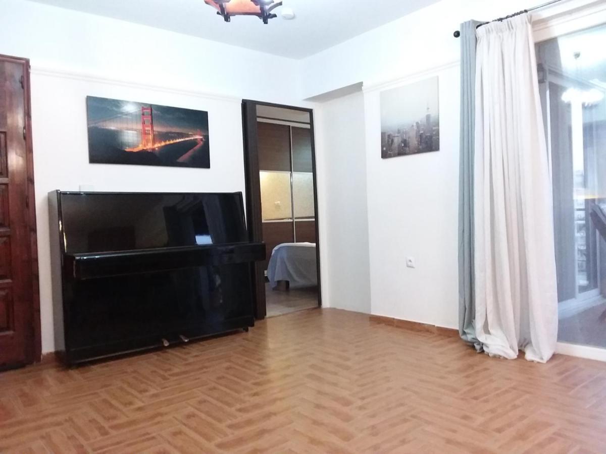 Gazi View Apartments #1 アテネ エクステリア 写真